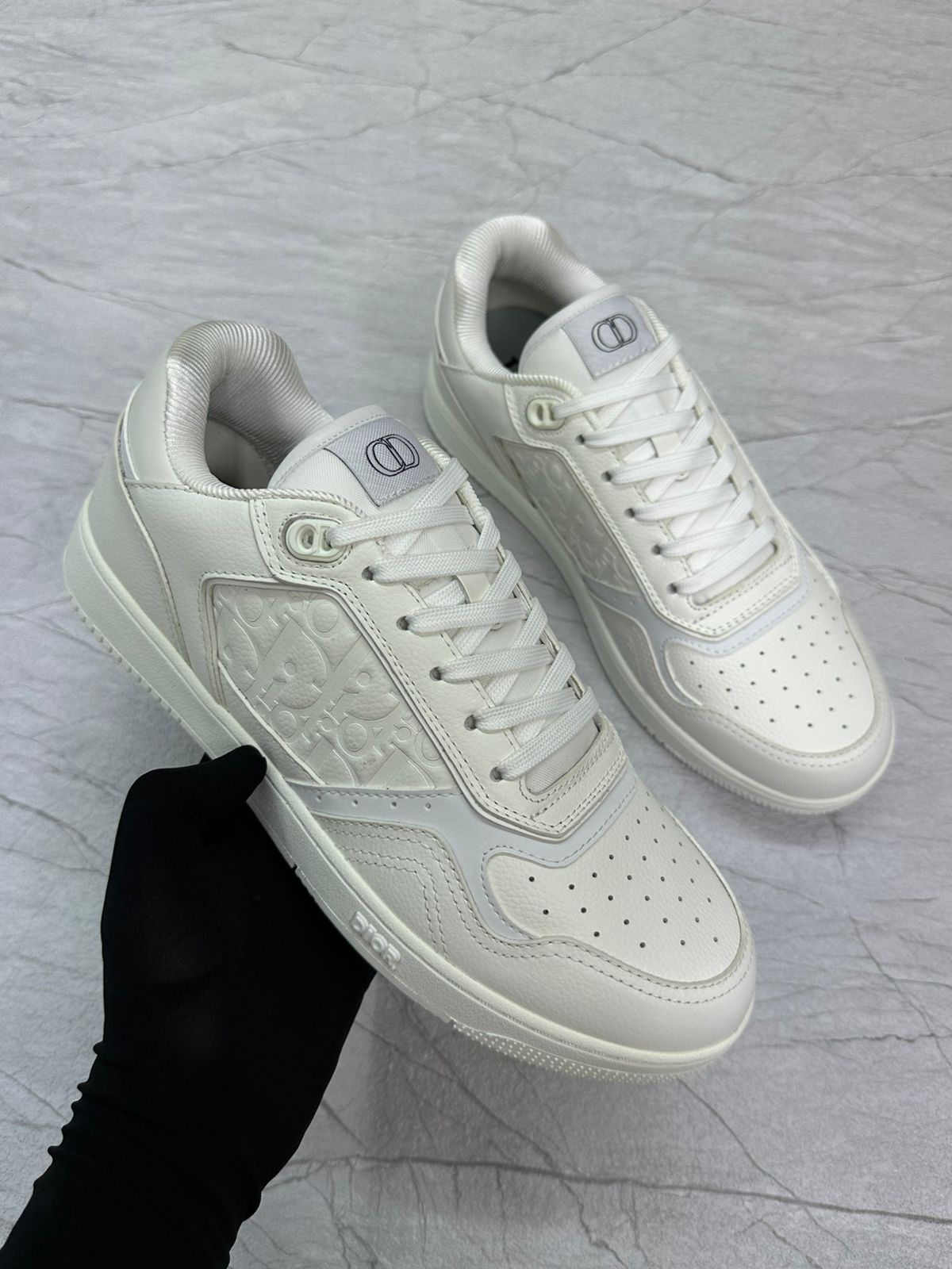 Dior B27 Uptown Low-Top Sneakers – White & Grey Smooth Calfskin with Dior Oblique Jacquard (Men’s)