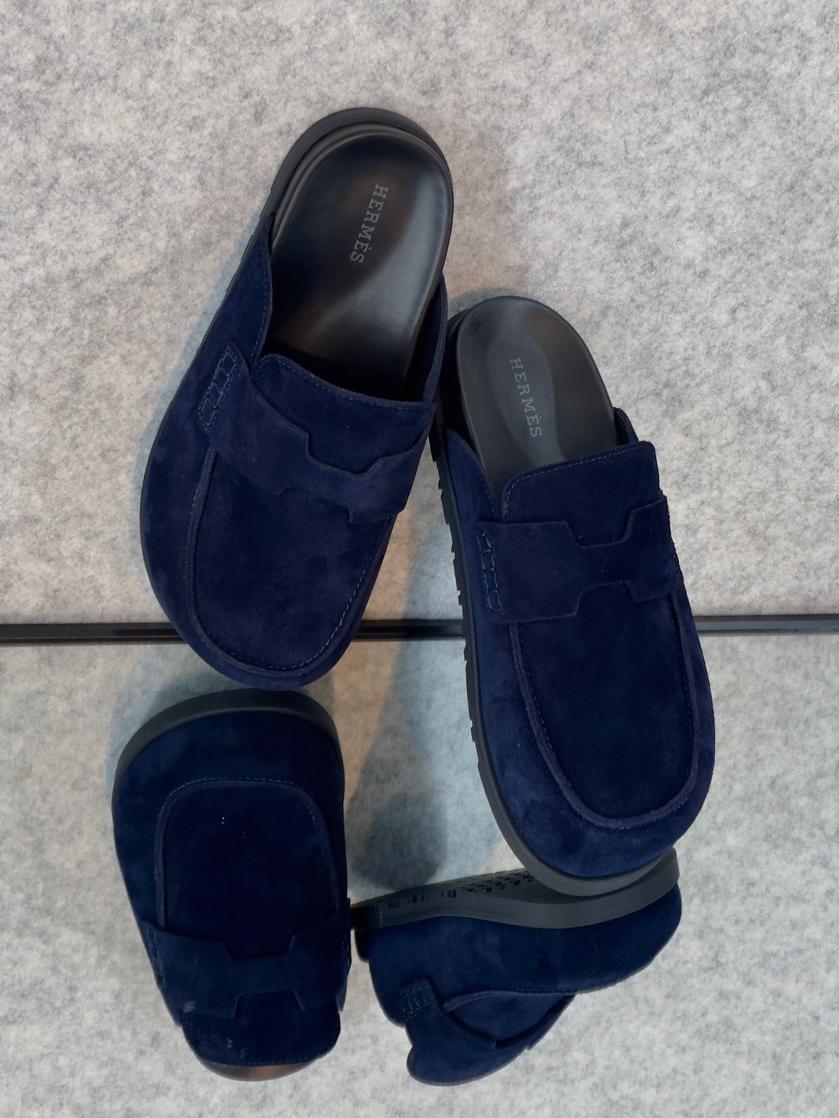Hermès Go Mules in navy suede calfskin