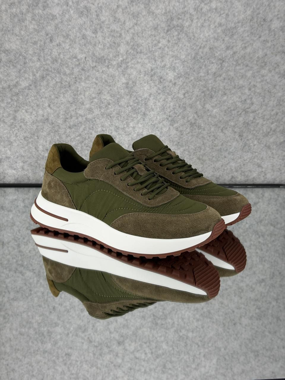 Loro Piana Week End Walk green