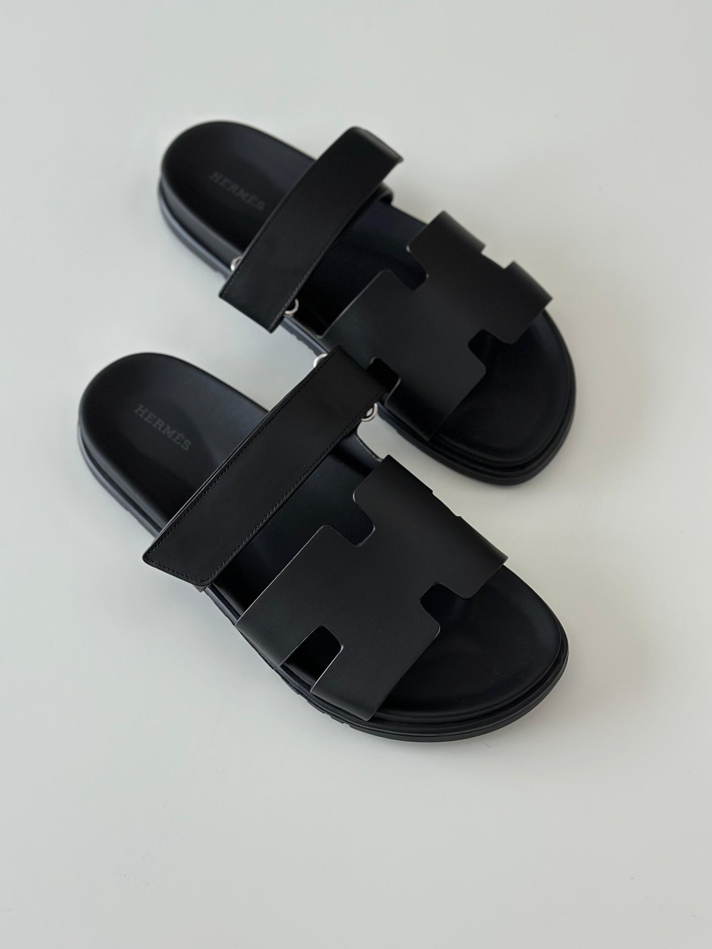 Hermès Chypre Sandal in Black Calfskin – Techno Slip-On with Adjustable H-Strap and Rubber Sole