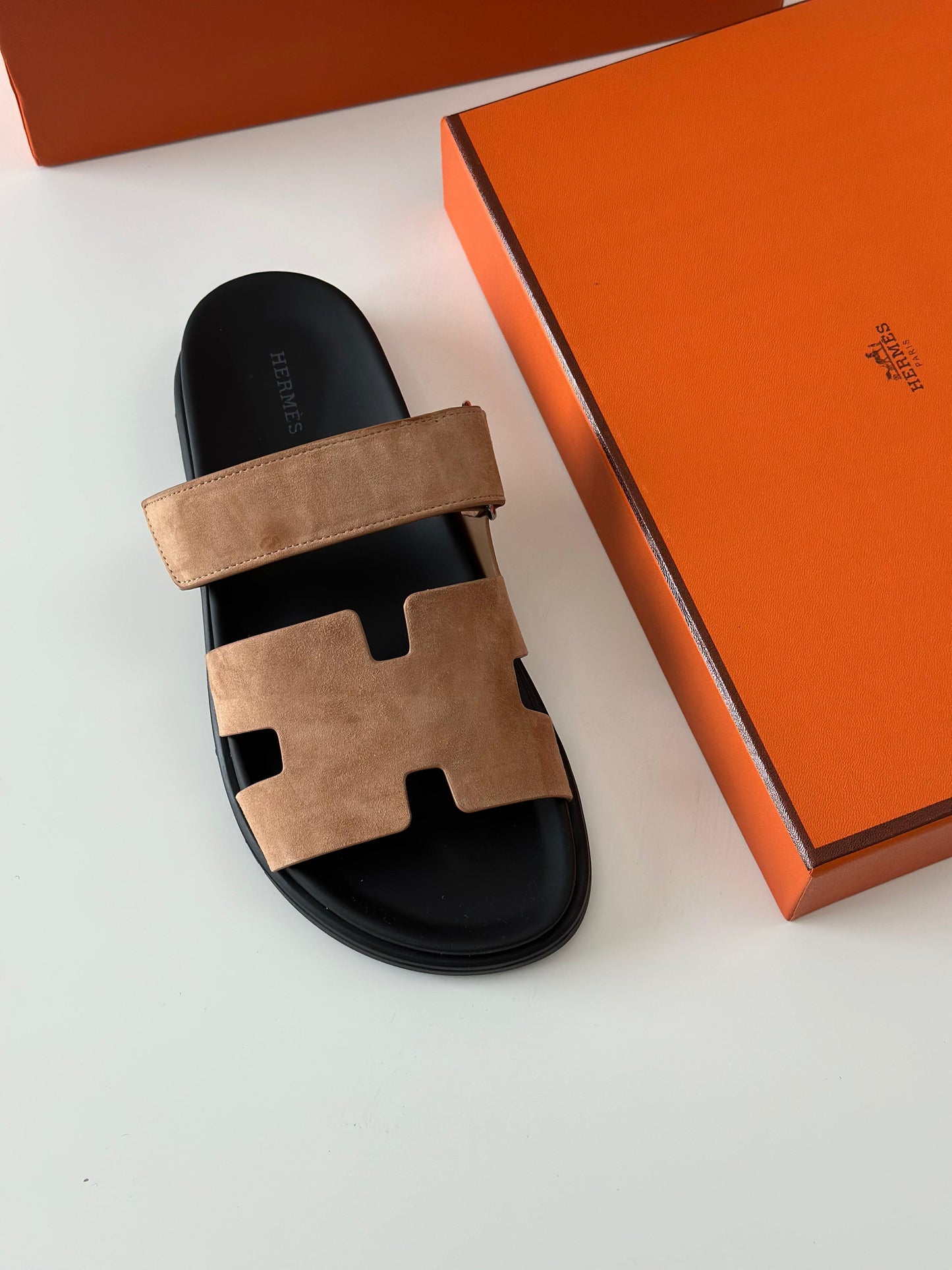 Hermès Chypre Suede Goatskin Sandal in Brun Fumé – Elegant Men’s Slip-On with H-Cut Design”