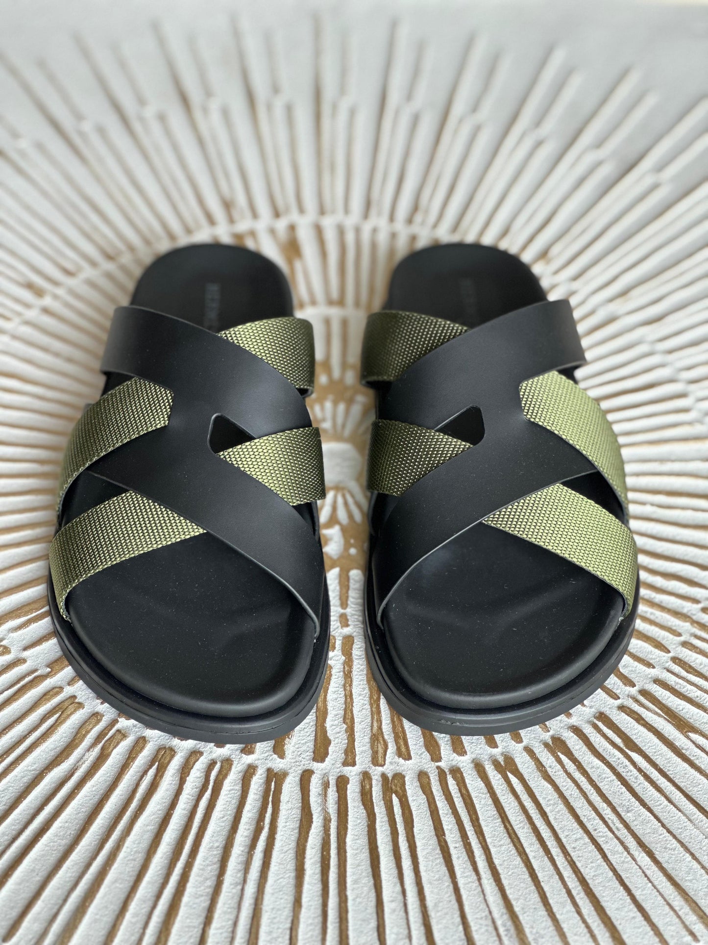 Hermès Chypre Sandal – Black Calfskin Base with Green Adjustable Strap (Mainland China Collection)