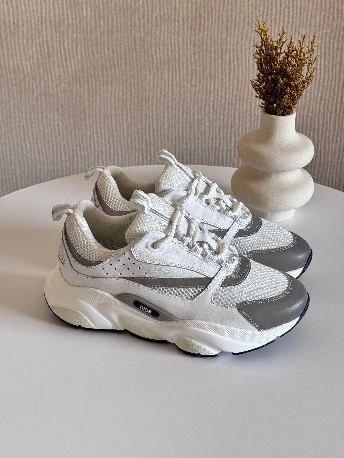 B22 Mesh Fabric Color Blocks Thick Sole Sports and Leisure Shoes.