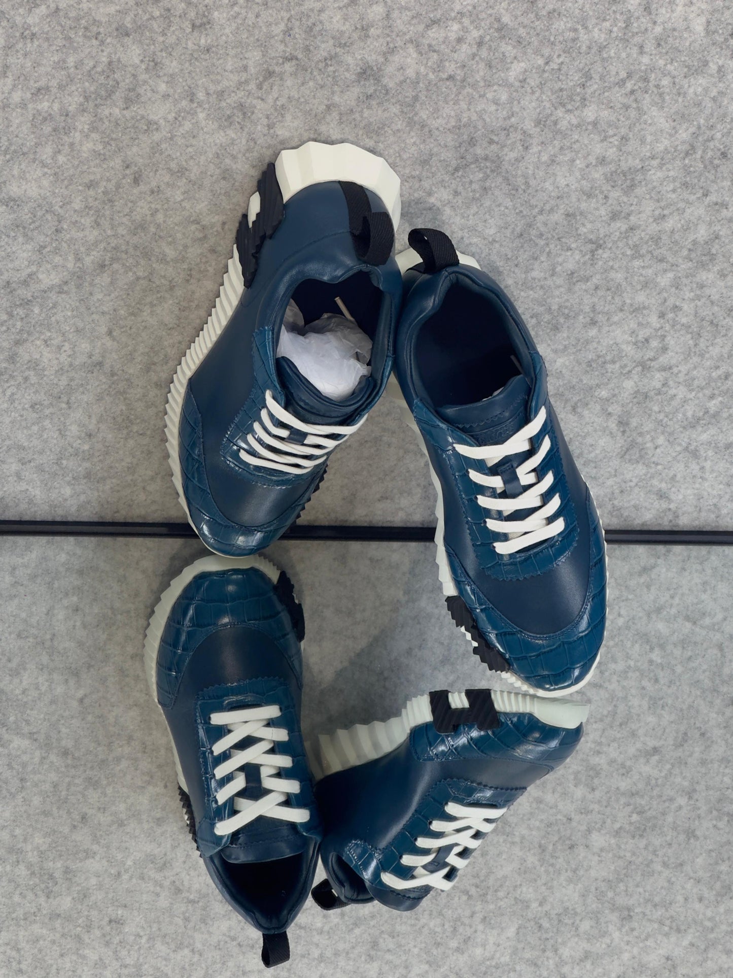 Hermes
Bouncing Sneaker Calfskin Crocodile