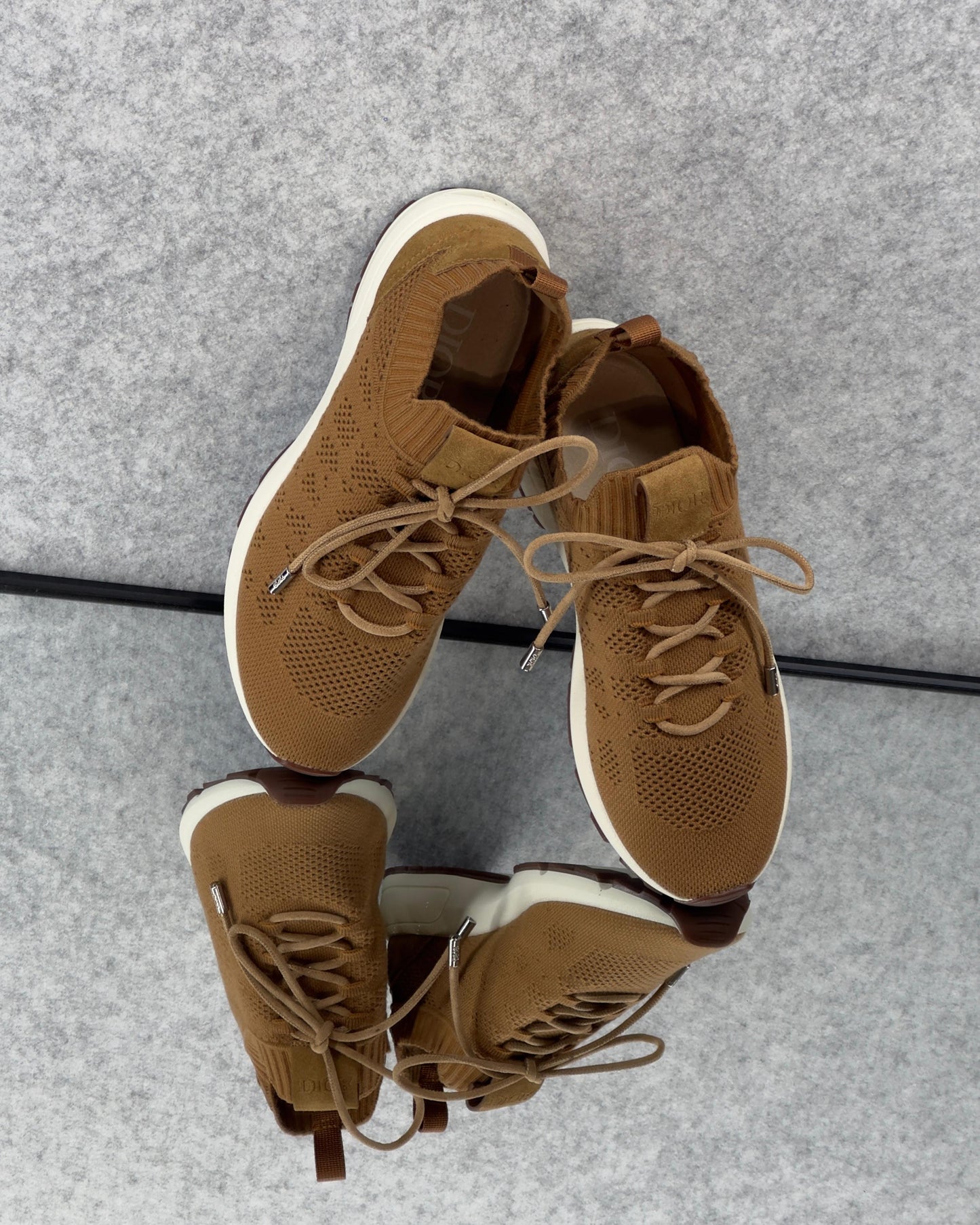 Dior B80 Lounge beige cashmere