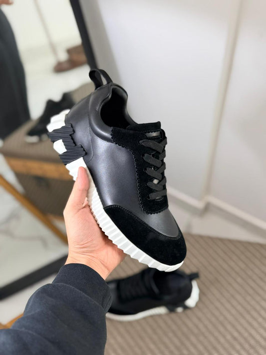 Hermès Bouncing Sneaker – Black Leather & Suede Low-Top with Oversized H Motif