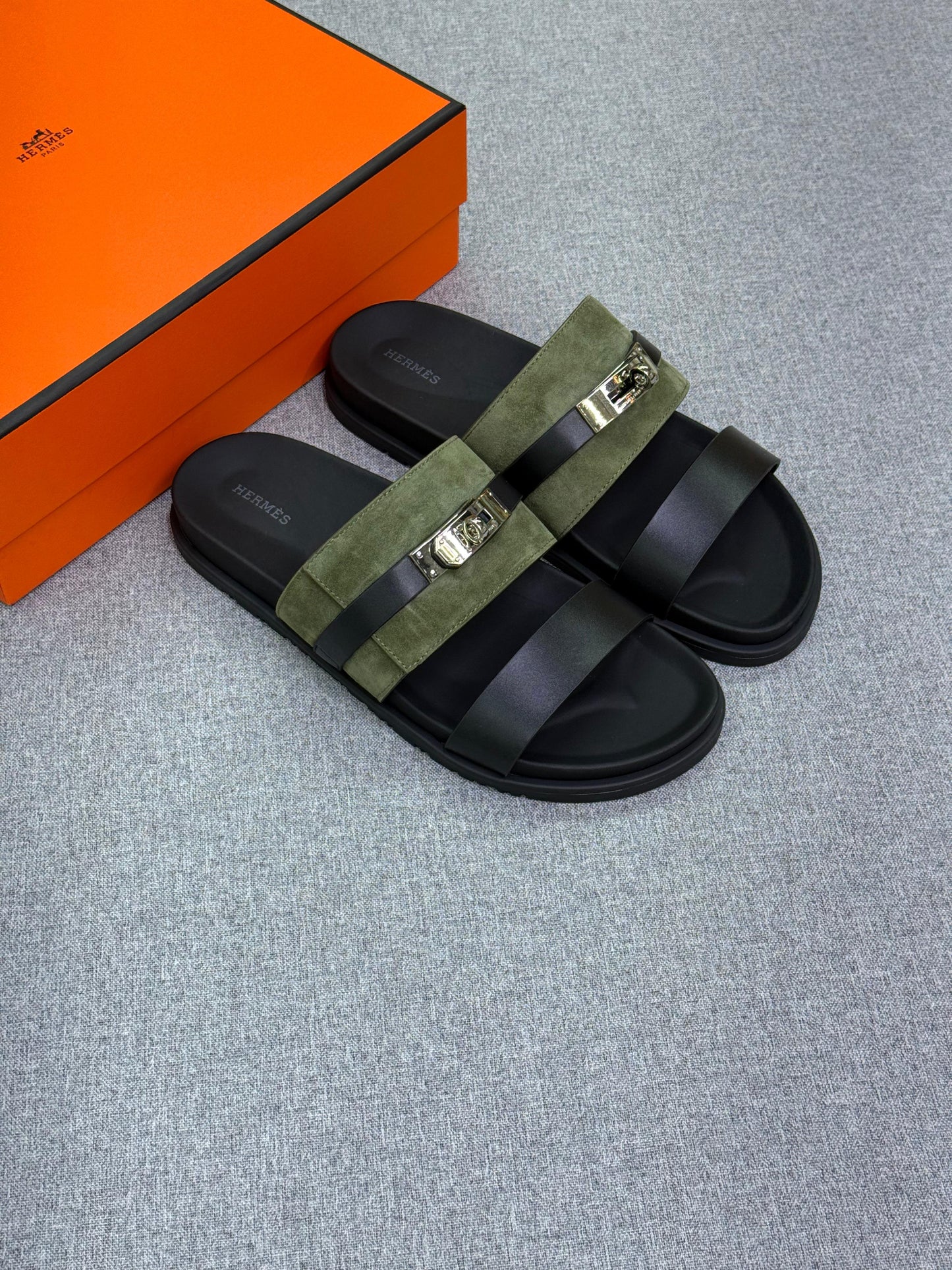 Hermès Jackson sandal suede and smooth calfskin leather.