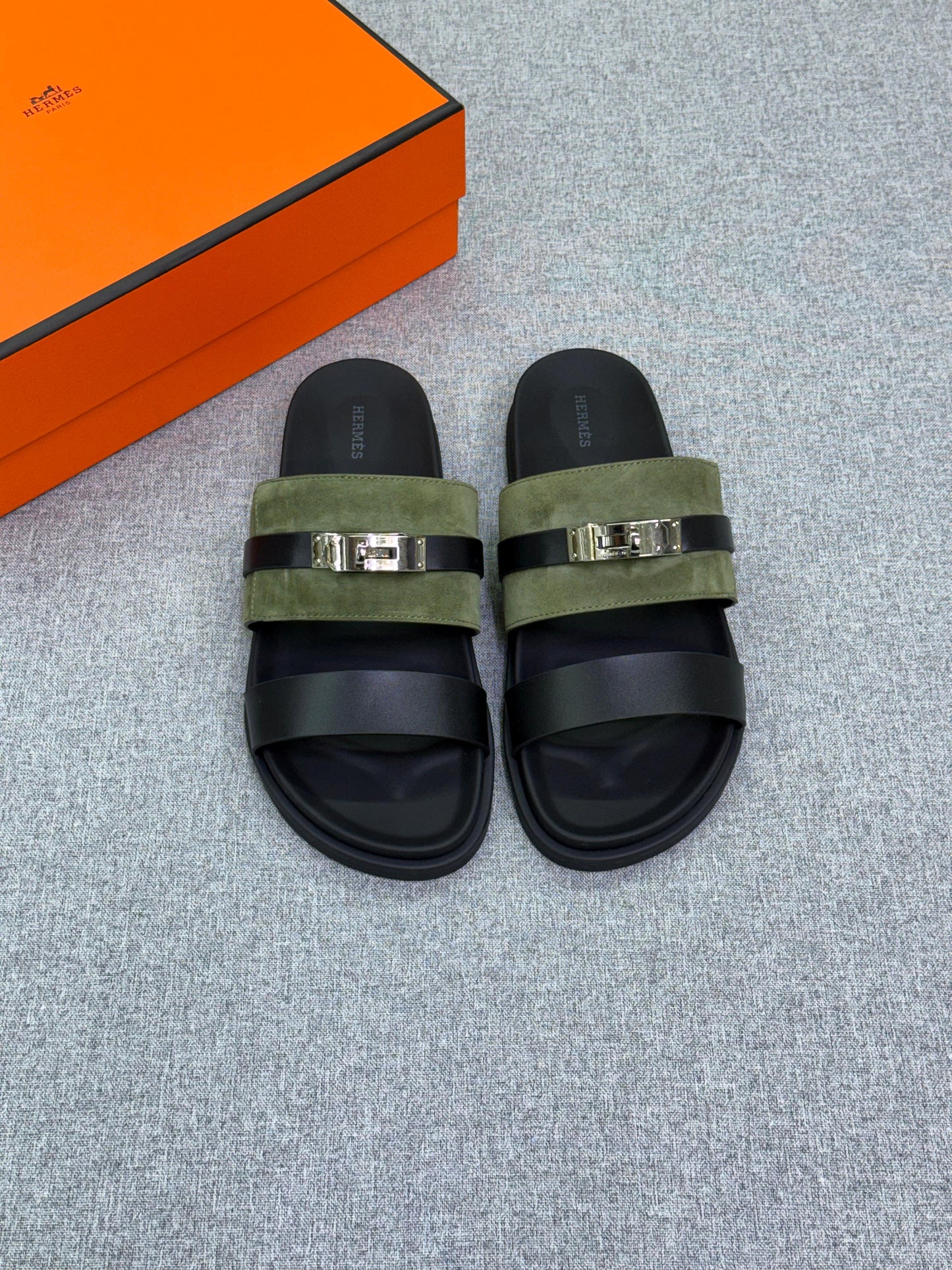 Hermès Jackson sandal suede and smooth calfskin leather.