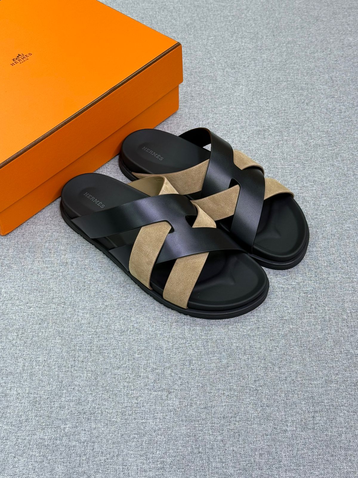 Hermès Chypre Sandal signature H-shaped strap