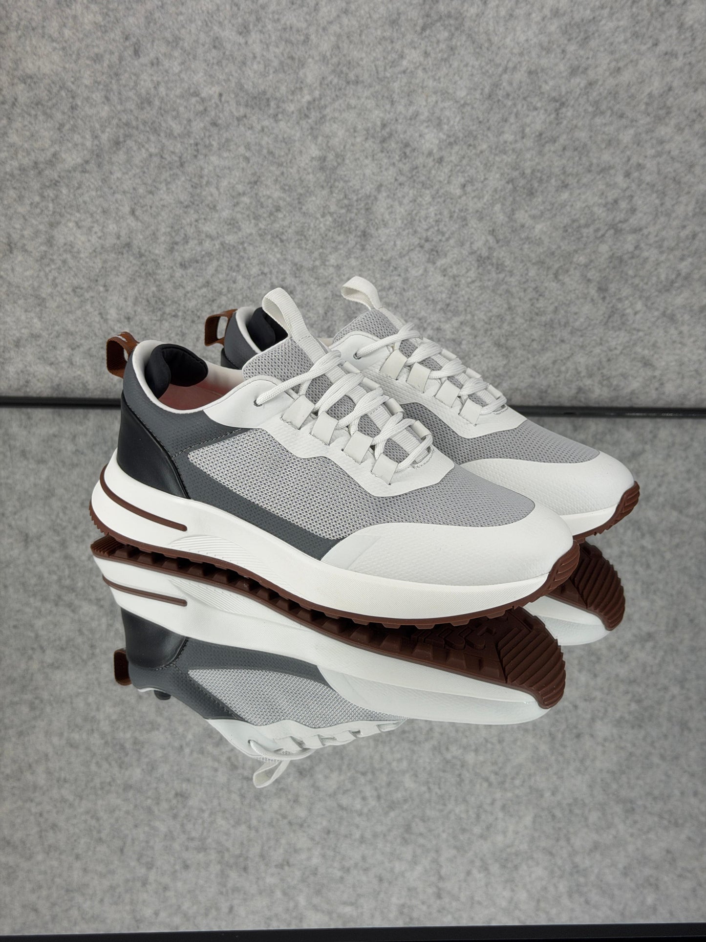Men's Lora piana Weekend Walk Casual Shoe in Grey and White