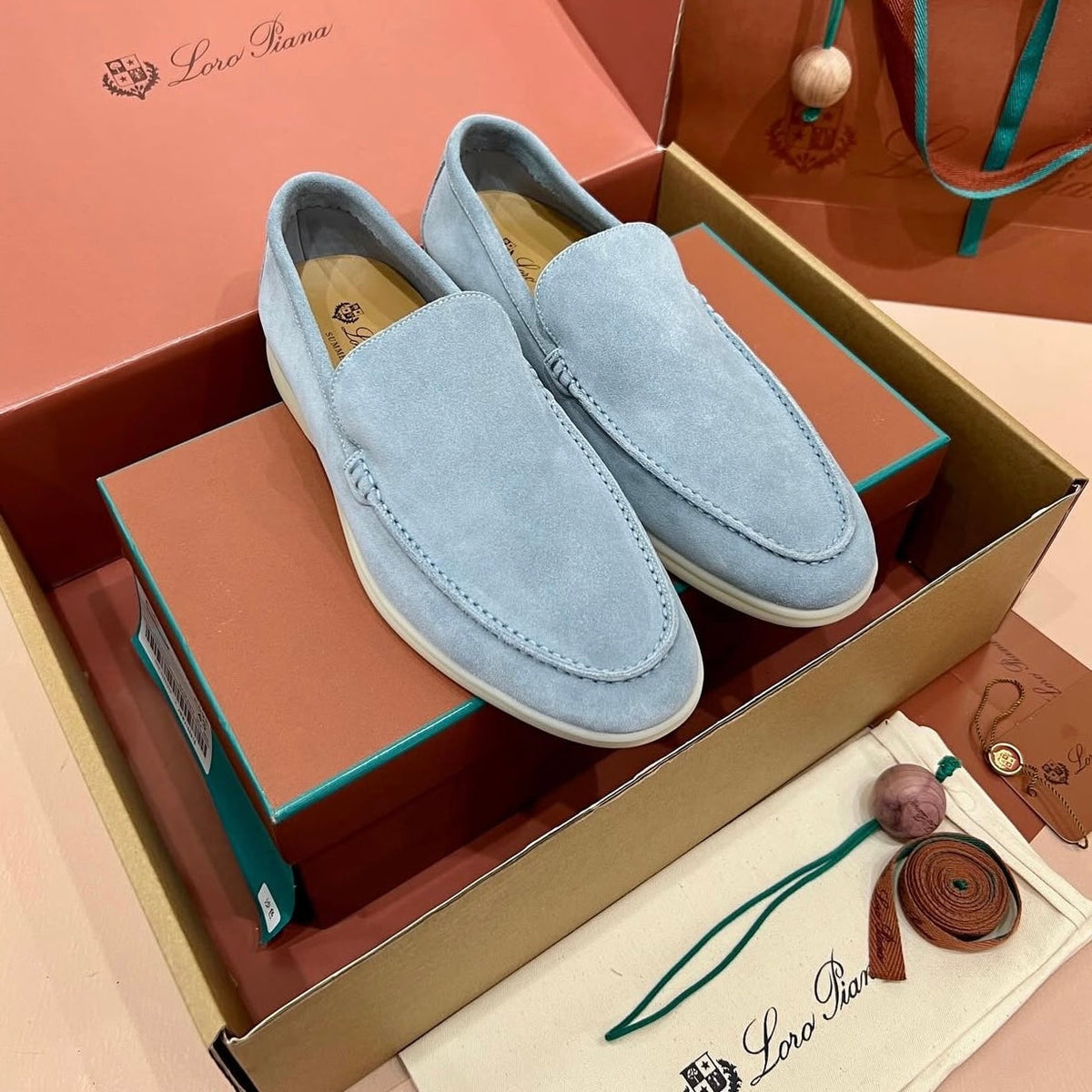 Summer Walk Loafer Suede Frozen Light Blue
